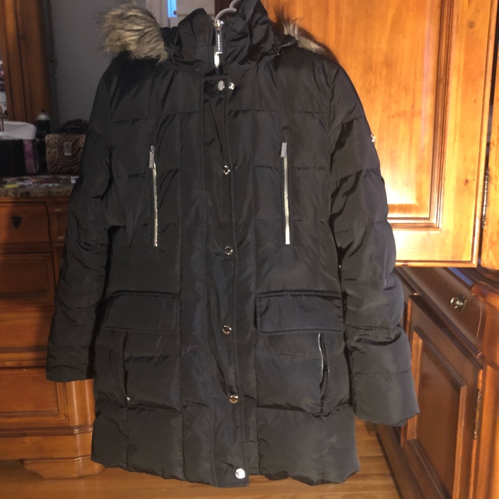 Michael Kors Faux-Fur Trim Down Puffer Coat